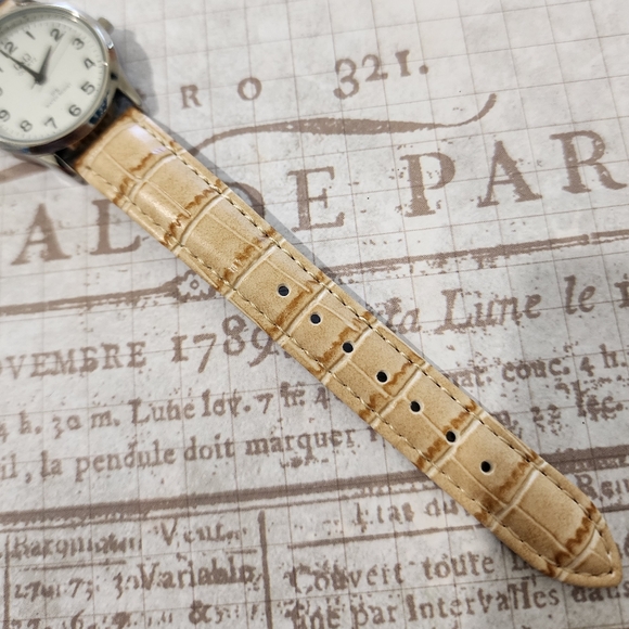 Ladies watch - Picture 2 of 4